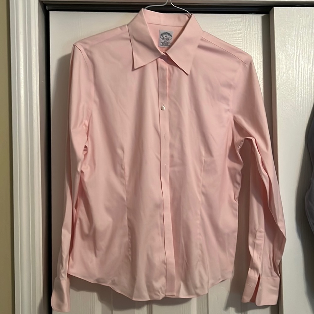 Brooks Brothers button down in perfect condition. Non iron size 12.